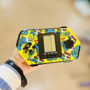 Classic Retro Console – 8-Bit Gaming Fun with Built-in Games