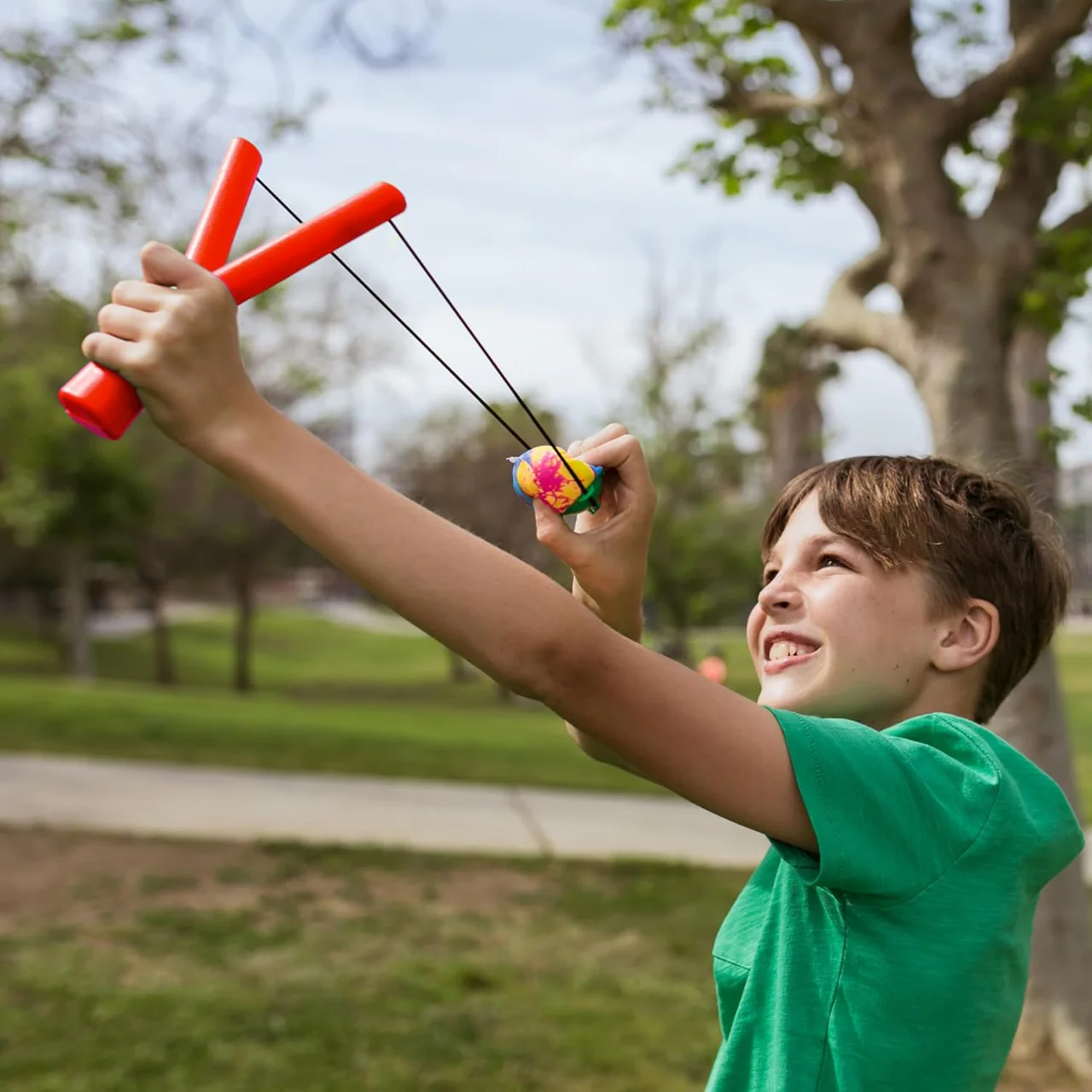 1 Pc Water Splash Ball Slingshot – Summer Toy for Kids & Outdoor Fun